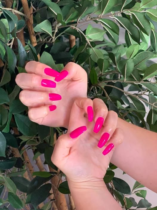 Fuchsia Coffin Nails